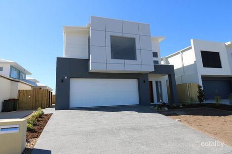 Property photo of 11 Vitality Place Birtinya QLD 4575
