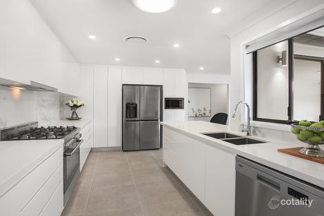 Property photo of 2 Lismore Close Bossley Park NSW 2176