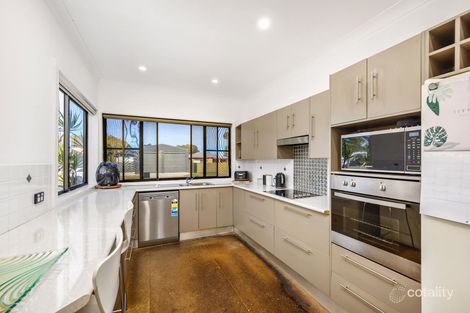 Property photo of 18 Turea Street Pelican NSW 2281