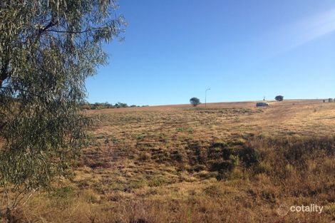 Property photo of 10 Regent Court Regency Downs QLD 4341