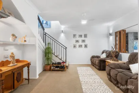 2/50 Rainbow Beach Rd, Rainbow Beach, QLD 4581