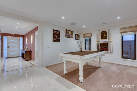 Property photo of 11 Chancery Way Taylors Hill VIC 3037