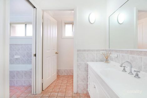 Property photo of 6 Korangi Place Hillvue NSW 2340