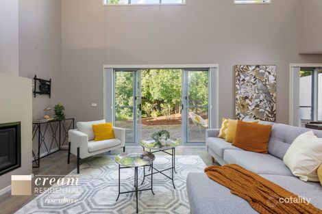 Property photo of 33 Kitchener Street Hughes ACT 2605