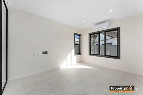 Property photo of 4A Vairys Crescent Merrylands NSW 2160