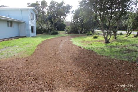 24 Minsterly Rd, Ocean Beach, WA 6333