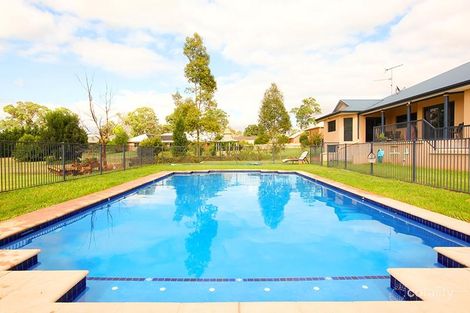 Property photo of 18 The Outlook Kirkham NSW 2570