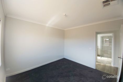 Property photo of 16 Hazelmere Avenue Eynesbury VIC 3338
