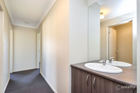 Property photo of 8 Cooloola Place Shepparton North VIC 3631