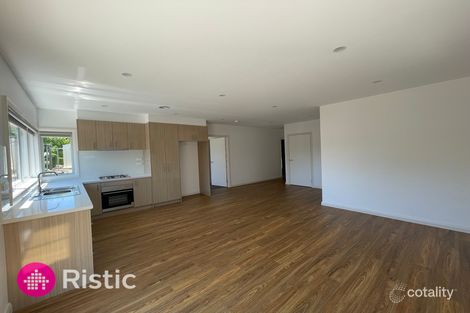 3/5 Tooth Ct, Mill Park, VIC 3082