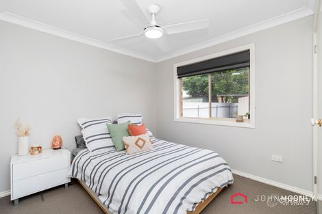Property photo of 13 Karoom Drive Glenfield Park NSW 2650