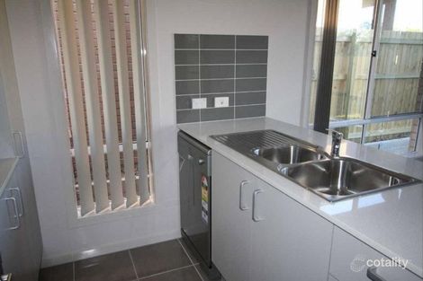 Property photo of 6 Erbin Lane Augustine Heights QLD 4300