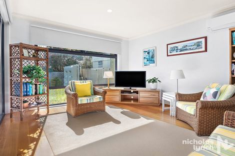 Property photo of 1/4 Orchard Grove Frankston South VIC 3199