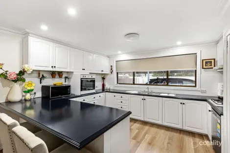 Property photo of 2/9 Sharpes Road Miners Rest VIC 3352