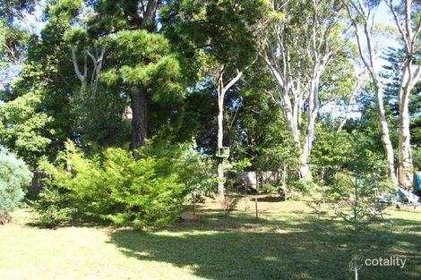 Property photo of 32 Sampson Crescent Bomaderry NSW 2541