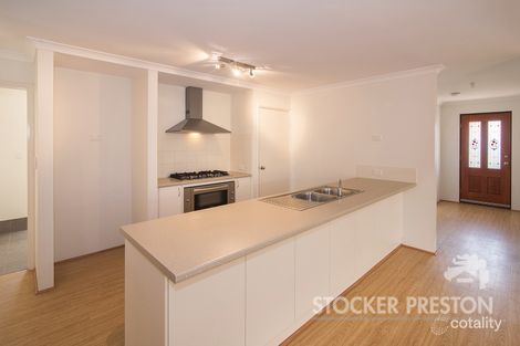 Property photo of 5 Daintree Loop Yalyalup WA 6280