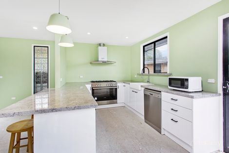 Property photo of 42 Churinga Circle Koonawarra NSW 2530