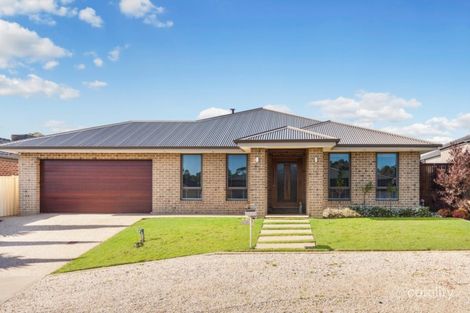 Property photo of 14 Nyah Court Broadford VIC 3658