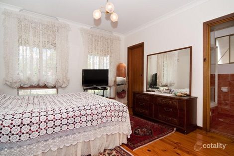 Property photo of 1 Peaceful Court Campbelltown SA 5074