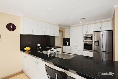 Property photo of 5 Goolara Place Jerrabomberra NSW 2619