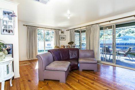 Property photo of 61 Zina Grove Mooroolbark VIC 3138
