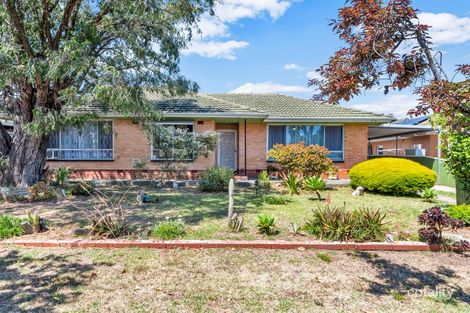 18 Greenbank Gr, Hackham West, SA 5163