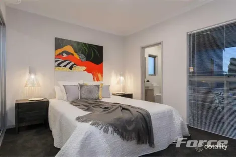 Property photo of 4/6 Argyll Place Duncraig WA 6023