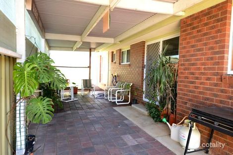 Property photo of 2/425 Schaefer Street Lavington NSW 2641