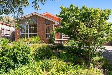 13 Campaspe Dr, Croydon Hills, VIC 3136
