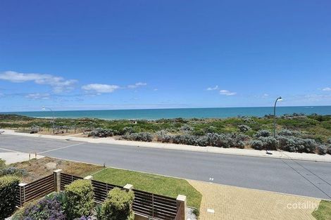 Property photo of 110 Boardwalk Boulevard Halls Head WA 6210