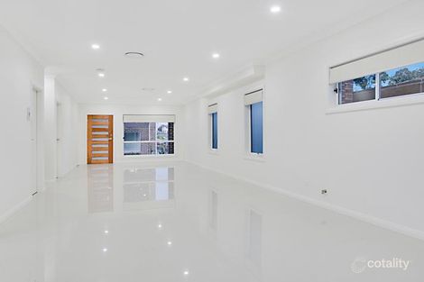 Property photo of 1/10 Old Glenfield Road Casula NSW 2170