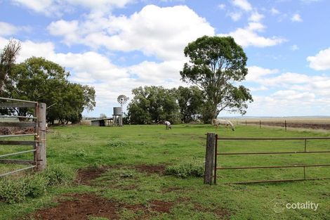 Property photo of 352 Logan Road Elphinstone QLD 4361