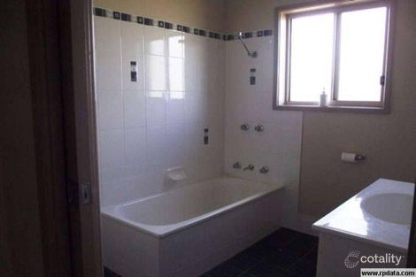 Property photo of 40 Golden Ash Close Worrigee NSW 2540