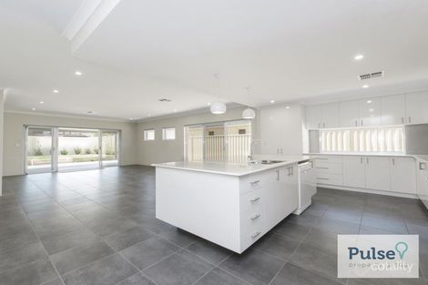 Property photo of 71B Second Avenue Rossmoyne WA 6148