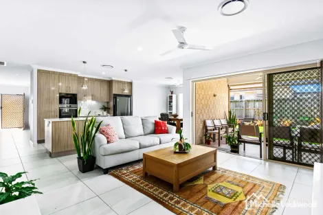 Property photo of 22 Hudson Drive Urraween QLD 4655