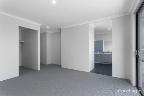 Property photo of 6 Olearia Court Gelorup WA 6230