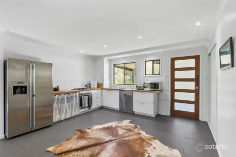 Property photo of 10 William Street Landsborough QLD 4550