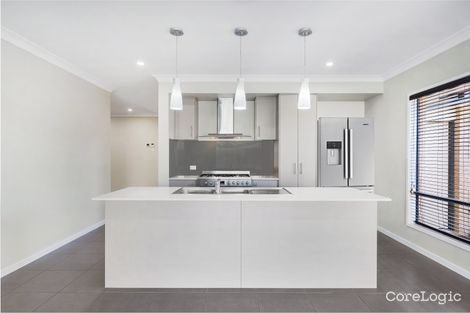 Property photo of 6 Rosella Crescent Springfield Lakes QLD 4300