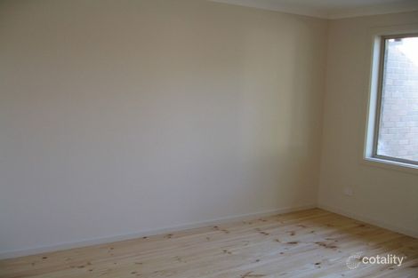 Property photo of 2/4 Cabena Crescent Chadstone VIC 3148