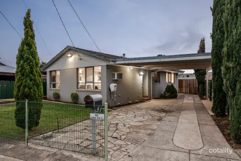 Property photo of 31 Eildon Drive Keysborough VIC 3173