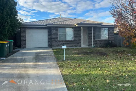 16 Botanic Way, Orange, NSW 2800