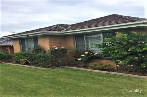 19 Christa Ave, Burwood East, VIC 3151