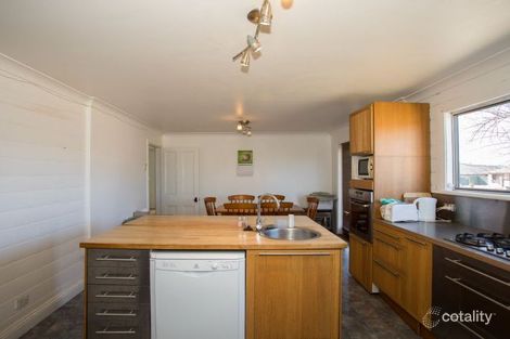 Property photo of 5 Lara Avenue Armidale NSW 2350