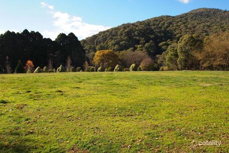 60 Growlers Creek Rd, Wandiligong, VIC 3744