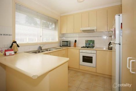Property photo of 2/63 Cheviot Avenue Berwick VIC 3806