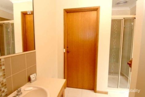Property photo of 16 Manna Gum Heights Mount Pleasant VIC 3350