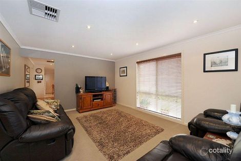 Property photo of 12 Fishburn Place Cranbourne West VIC 3977