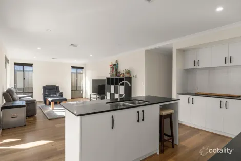 Property photo of 63 Tigermoth Boulevard Bullsbrook WA 6084
