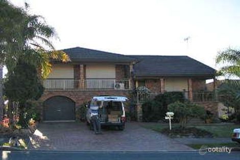 15 Toorak Cl, St Johns Park, NSW 2176