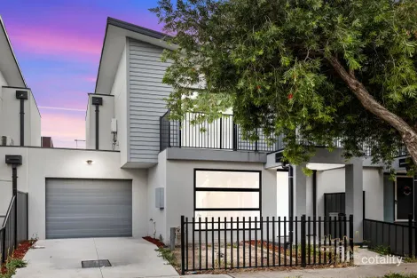 2/22 Hampden St, Braybrook, VIC 3019